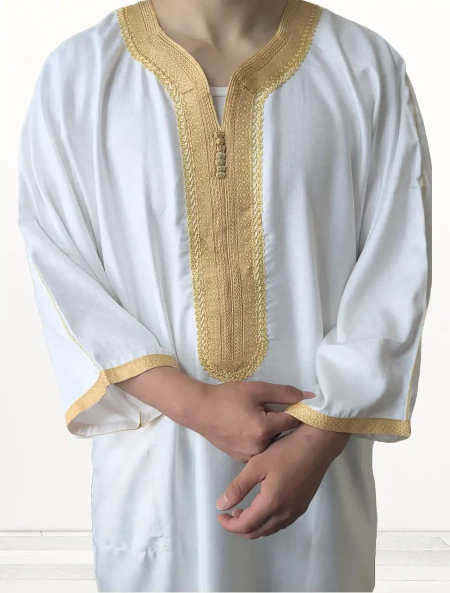 Gandoura de couleur dorée pour homme en tissu léger