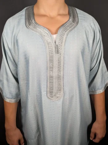 Gandoura homme bleu clair avec broderies argentées