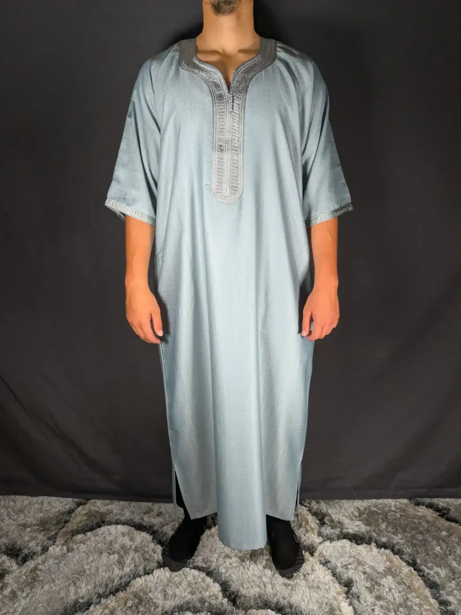 Gandoura homme bleu clair avec broderies argentées
