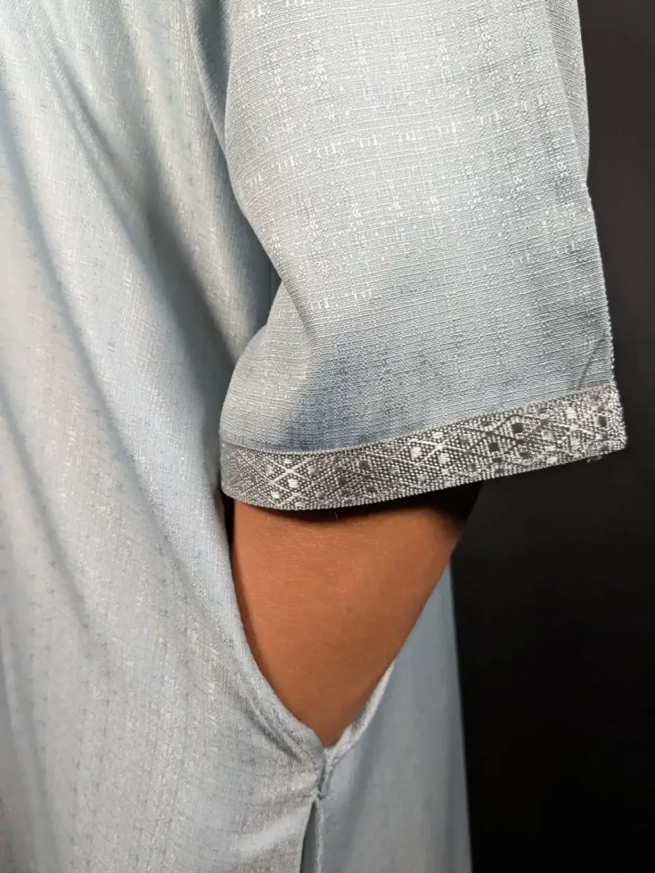 Gandoura homme bleu clair avec broderies argentées